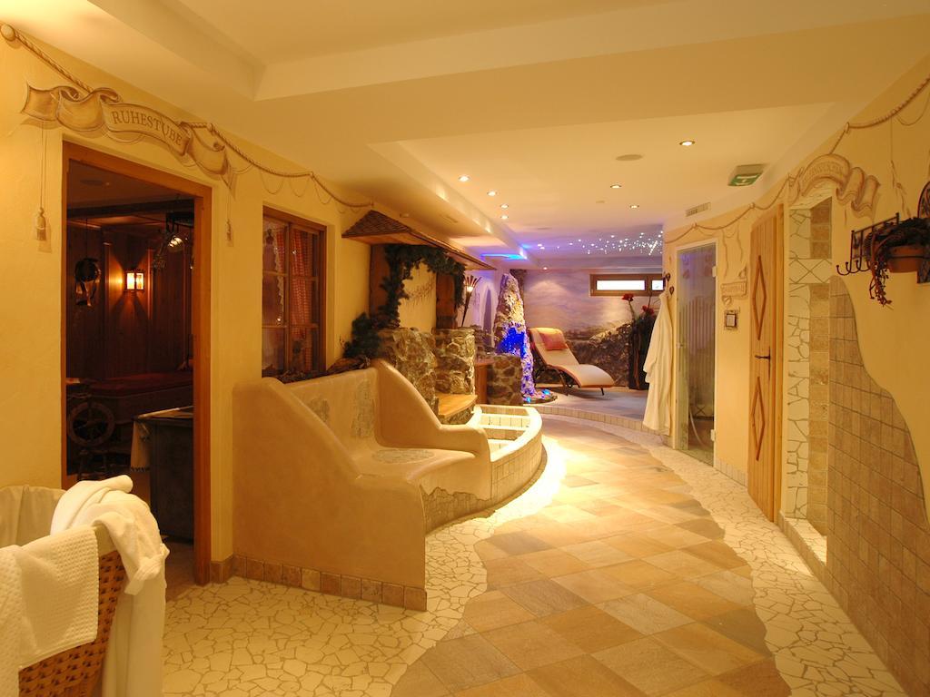 Hotel Garni Romantika Serfaus Esterno foto