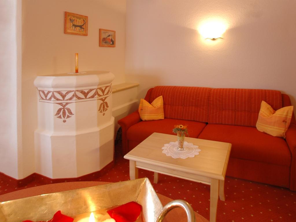 Hotel Garni Romantika Serfaus Camera foto