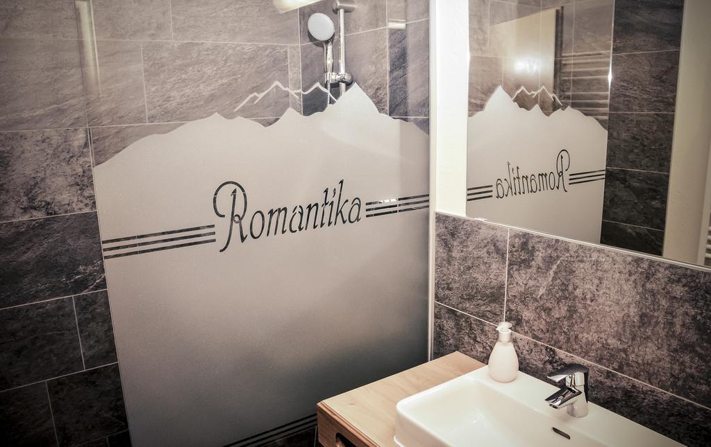 Hotel Garni Romantika Serfaus Esterno foto